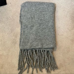 Free People blanket scarf grey- soft and cozy!